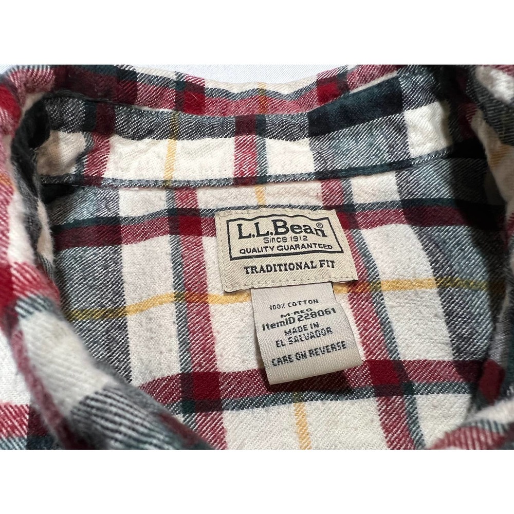 Men’s L.L. Bean flannel button up medium - Picture 3 of 3